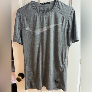 EUC NIKE PRO Fitted Dri Fit Men's Heather Gray Short Sleeve Tee Mesh Grey